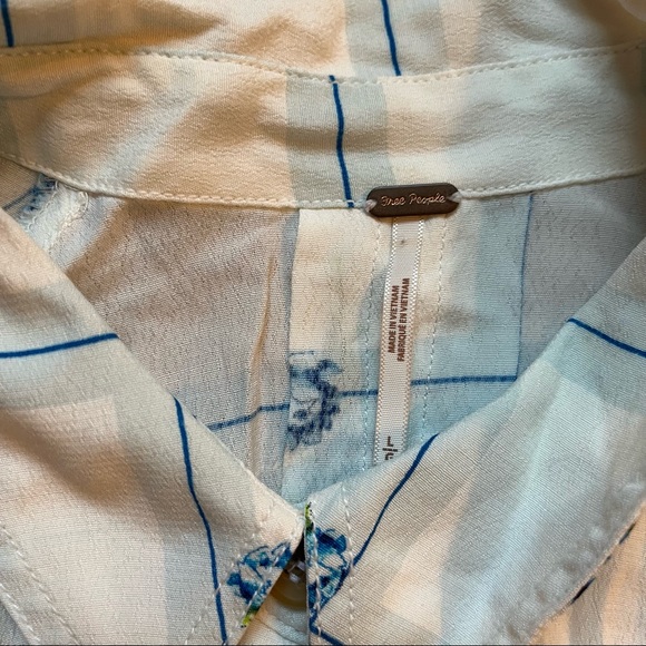 Free People window to my heart button down size large - Picture 5 of 7
